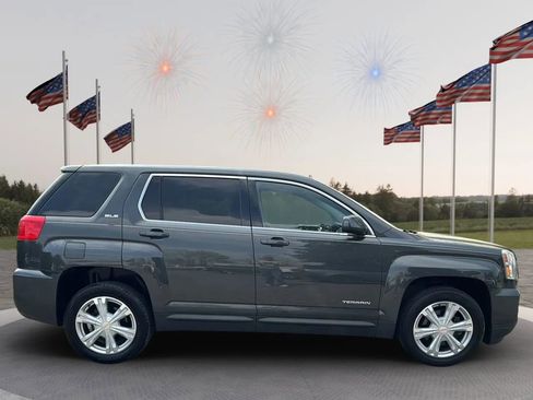 Used 2017 GMC Terrain SLE image 4