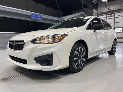 Used 2019 Subaru Impreza 2.0i w/ Eyesight AWD/4WD image 3