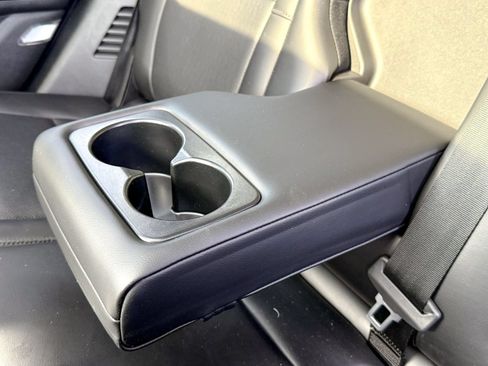 Used 2023 Lincoln Corsair AWD w/ Equipment Group 101A image 37