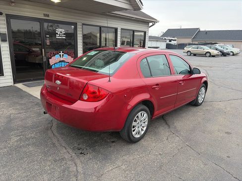 Used 2010 Chevrolet Cobalt LT image 2
