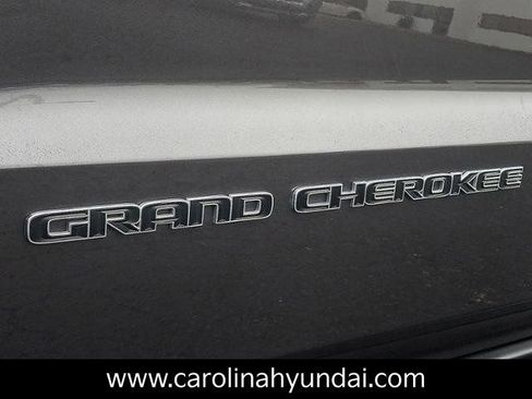 Used 2020 Jeep Grand Cherokee Laredo w/ 18" Wheel & 8.4" Radio Group image 32