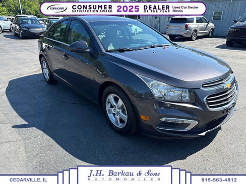 Used 2015 Chevrolet Cruze LT FWD image 1
