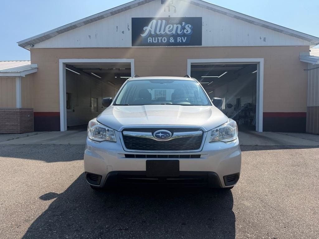 Used 2016 Subaru Forester 2.5i w/ Alloy Wheel Package AWD/4WD image 2