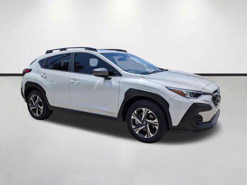 Used 2025 Subaru Crosstrek 2.0i Premium AWD/4WD image 2