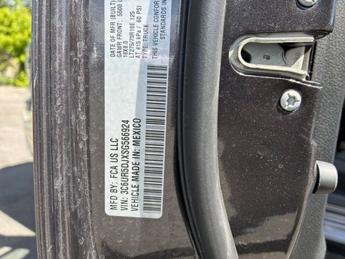 Used 2025 RAM 2500 Big Horn image 31