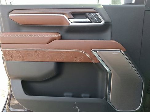 New 2026 GMC Sierra 2500 Denali Ultimate w/ Max Trailering Package image 13