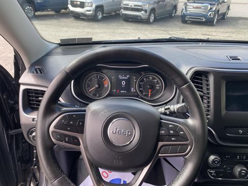 Used 2020 Jeep Cherokee Latitude Plus w/ Cold Weather Group image 20