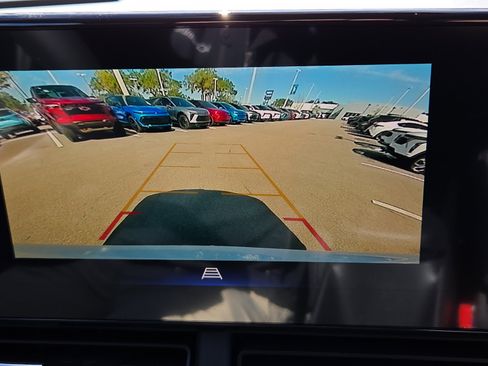 New 2025 Chevrolet Trax LT w/ LT Convenience Package image 18