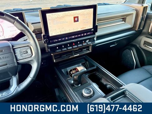 Used 2025 GMC Hummer EV 2X w/ Extreme Off-Road Package image 30