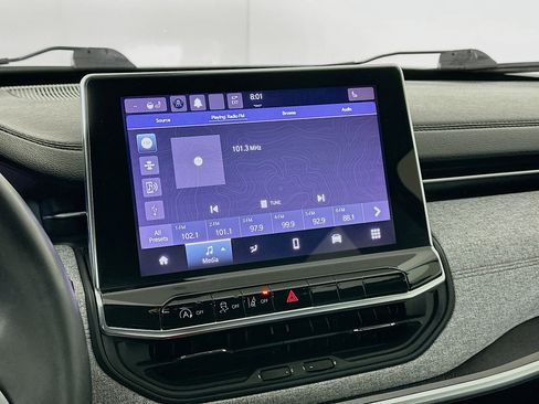 Used 2022 Jeep Compass Latitude image 21