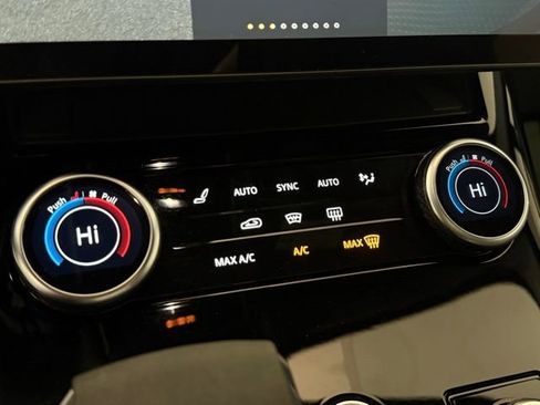 Certified 2023 Land Rover Range Rover Sport SE image 36