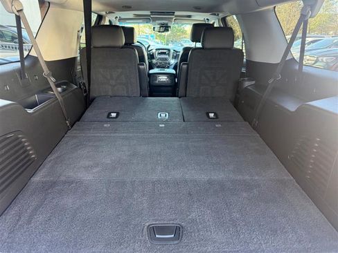 Used 2019 Chevrolet Suburban LT image 28