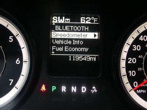 Used 2017 RAM 2500 Tradesman w/ Chrome Appearance Group AWD/4WD image 30