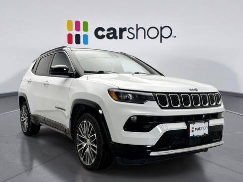 Used 2023 Jeep Compass Limited w/ Elite Group image 7