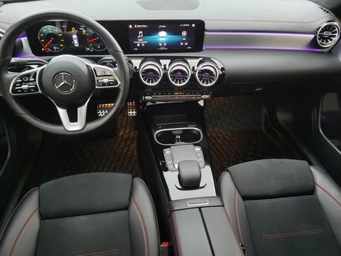 Used 2023 Mercedes-Benz CLA 250 image 14