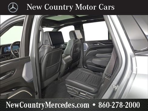 Used 2023 Cadillac Escalade V w/ LPO, ONYX Package image 20