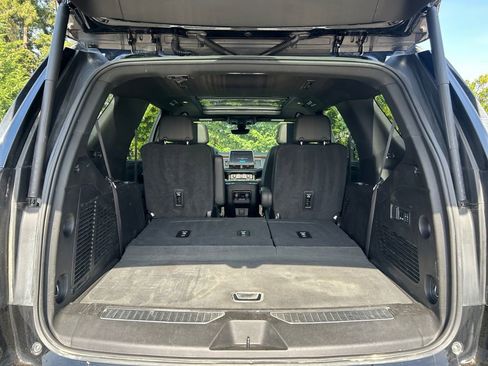 Used 2022 Chevrolet Tahoe High Country AWD/4WD image 25
