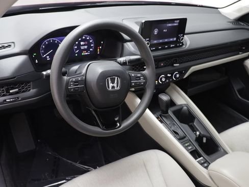 Used 2023 Honda Accord EX image 6