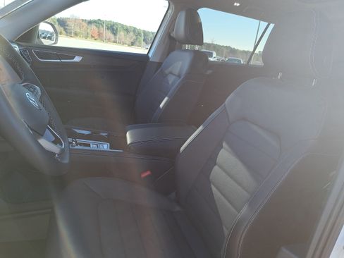 New 2026 Volkswagen Atlas SEL image 16