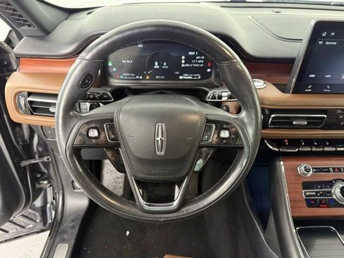 Used 2022 Lincoln Aviator Reserve w/ Equipment Group 201A image 17