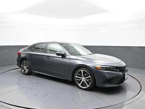 Certified 2024 Honda Civic Touring image 4