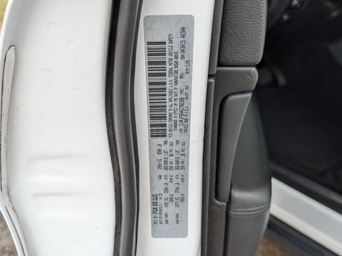 Used 2019 Jeep Grand Cherokee Limited AWD/4WD image 37