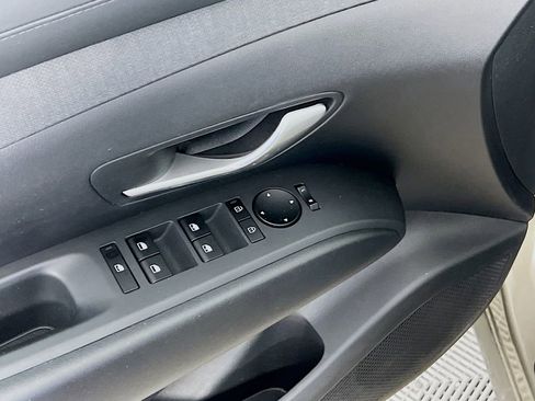 Used 2025 Hyundai Tucson SEL image 17