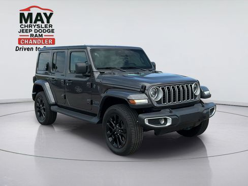 Certified 2025 Jeep Wrangler Unlimited Sahara AWD/4WD image 1