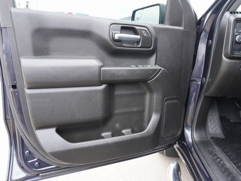 Used 2022 Chevrolet Silverado 1500 Custom image 8