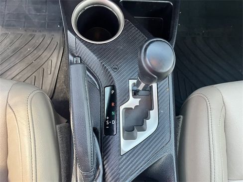 Used 2015 Toyota RAV4 XLE image 33