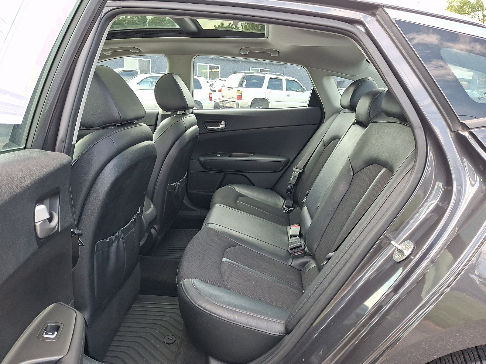 Used 2018 Kia Optima S w/ Panoramic Sunroof Package FWD image 11