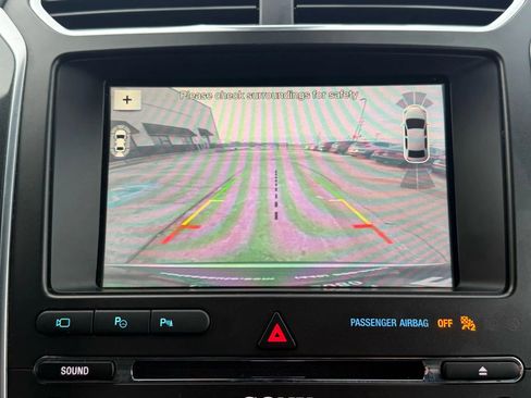 Used 2018 Ford Explorer Platinum image 34