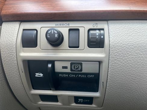 Used 2014 Subaru Outback 2.5i Limited AWD/4WD image 25