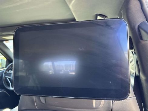 Used 2023 Cadillac Escalade Sport w/ LPO, ONYX Package image 12