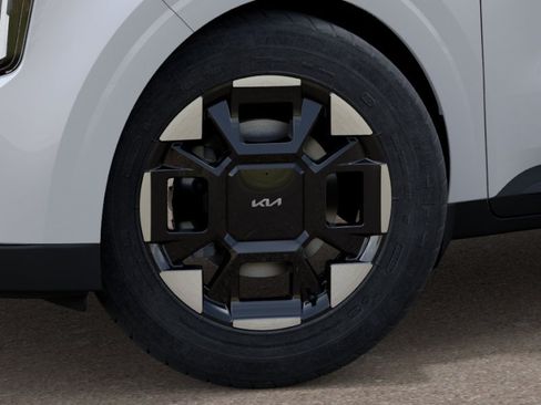New 2027 Kia Carnival EX FWD image 9