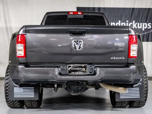 Used 2024 RAM 3500 Tradesman w/ Chrome Appearance Group AWD/4WD image 9
