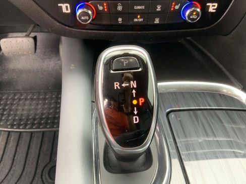 Used 2021 Buick Enclave Essence w/ Sound and Sites Package AWD/4WD image 41