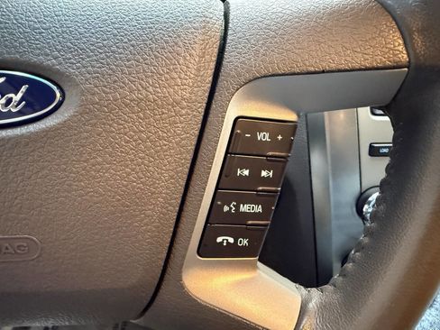 Used 2010 Ford Fusion Hybrid FWD image 24