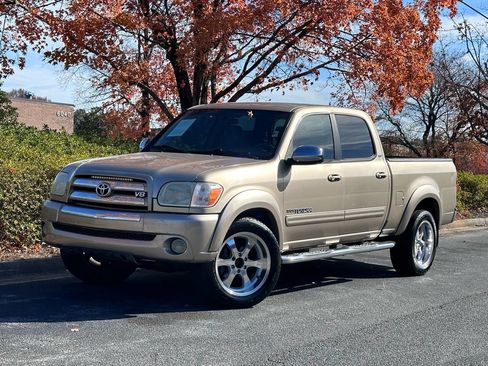 Used 2005 Toyota Tundra SR5 image 2