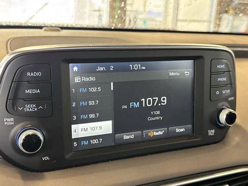 Used 2019 Hyundai Santa Fe Limited image 29