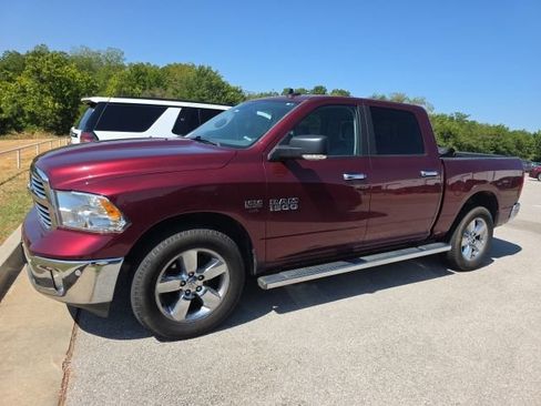 Used 2017 RAM 1500 Big Horn AWD/4WD image 2