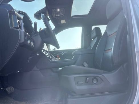 Used 2024 GMC Sierra 2500 AT4 w/ AT4 Premium Plus Package AWD/4WD image 7