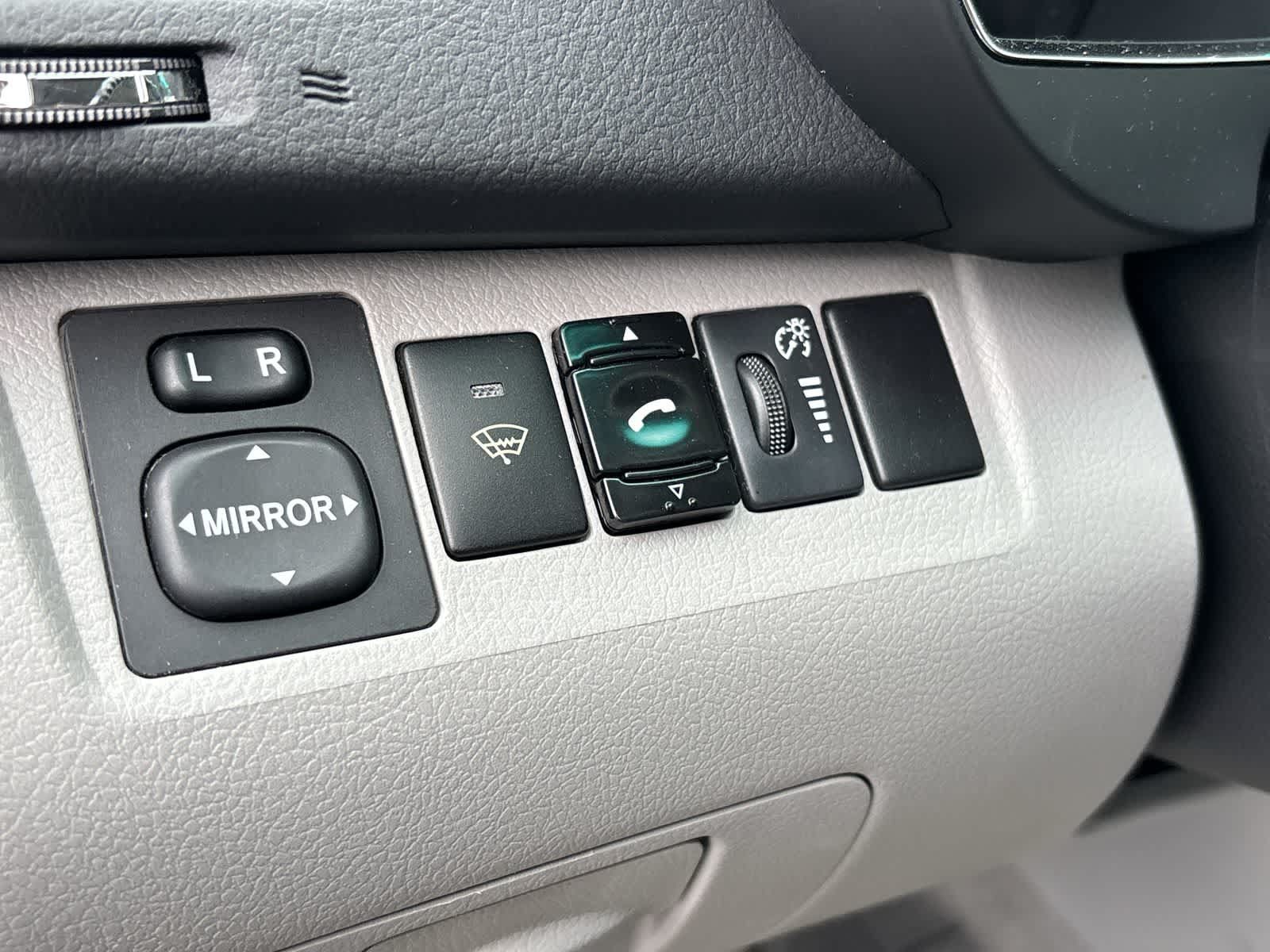 Used 2010 Toyota Highlander 4WD w/ Extra Value Pkg 2 image 12