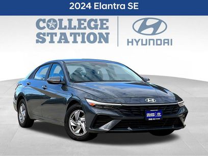 Used 2024 Hyundai Elantra SE