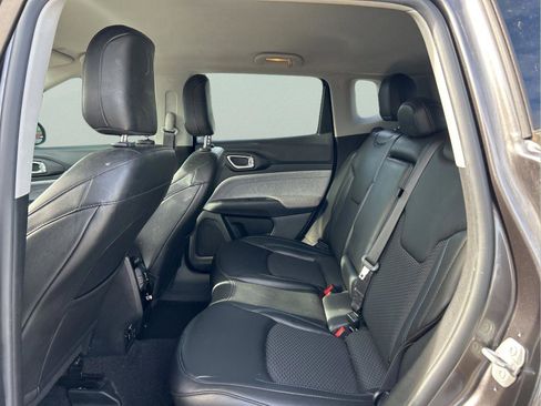 Certified 2022 Jeep Compass Latitude w/ Convenience Group image 29