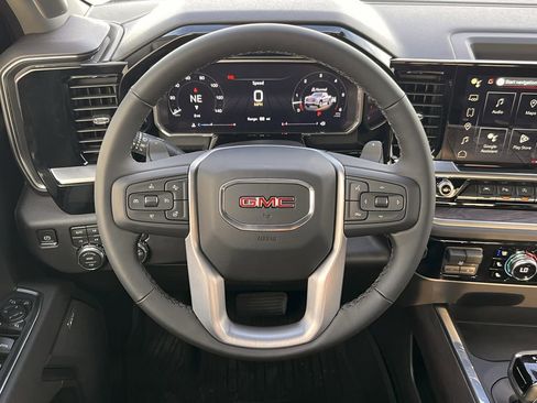 New 2026 GMC Sierra 1500 SLT image 13