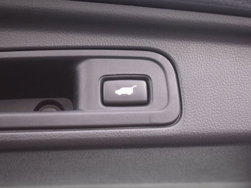 Used 2019 Honda Pilot Touring image 28