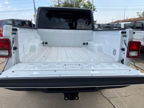 Used 2020 Jeep Gladiator Sport w/ Quick Order Package 24S AWD/4WD image 21