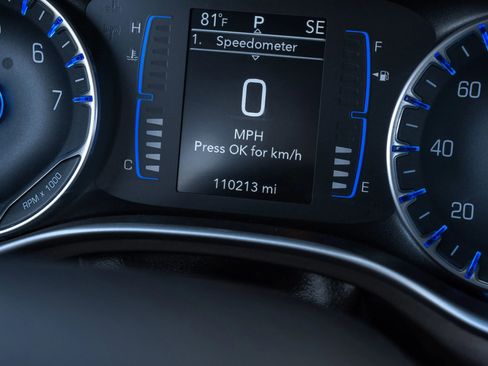 Used 2020 Chrysler Voyager Lxi image 24