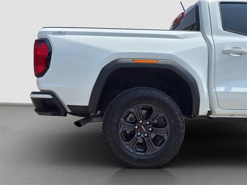 Used 2025 GMC Canyon Elevation image 16